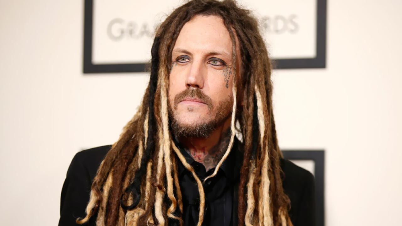 Guitarrista de Korn: “Estaba vacío, pero el amor de Jesús llenó mi corazón