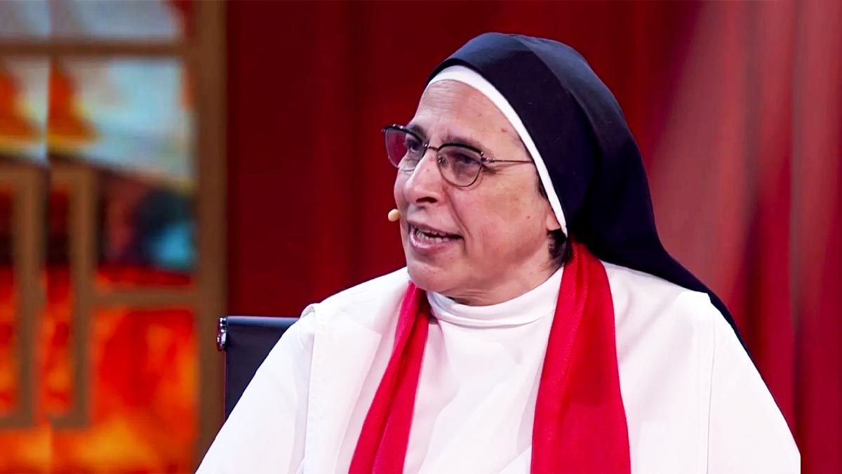 «Monja desata escándalo al decir que la Virgen María tuvo más hijos además de Jesús».
